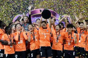 博主：武漢女足將出戰(zhàn)FIFA女足冠軍杯，若進半決賽將戰(zhàn)阿森納