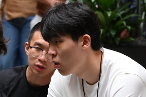 ??眼！楊瀚森抵達(dá)紐約 參加NBA新秀培訓(xùn)課程