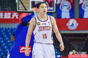 媒體人：王奕博與青島達(dá)成3年頂薪意向 但正式生效仍需浙江隊(duì)確認(rèn)