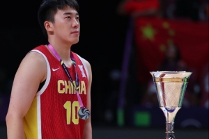 媒體人：王俊杰想打NBA 首先要找一個好的經(jīng)紀公司 還要提高防守