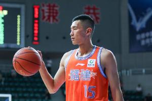 媒體人：陳林堅(jiān)已到隊(duì)跟山東男籃會(huì)合 體檢體測順利完成