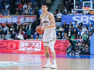 媒體人：上海送出的籌碼里沒有上賽季的主要輪換球員
