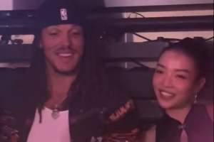 籃球唱跳RAP！阿隆-戈登與嘻哈說唱女歌手VAVA一起慢搖